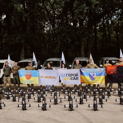 Over UAH 6.1 million in 7 days: VARUS and HeroCar handed over 62 interceptor drones and 8 pickup trucks to the military to protect the skies.